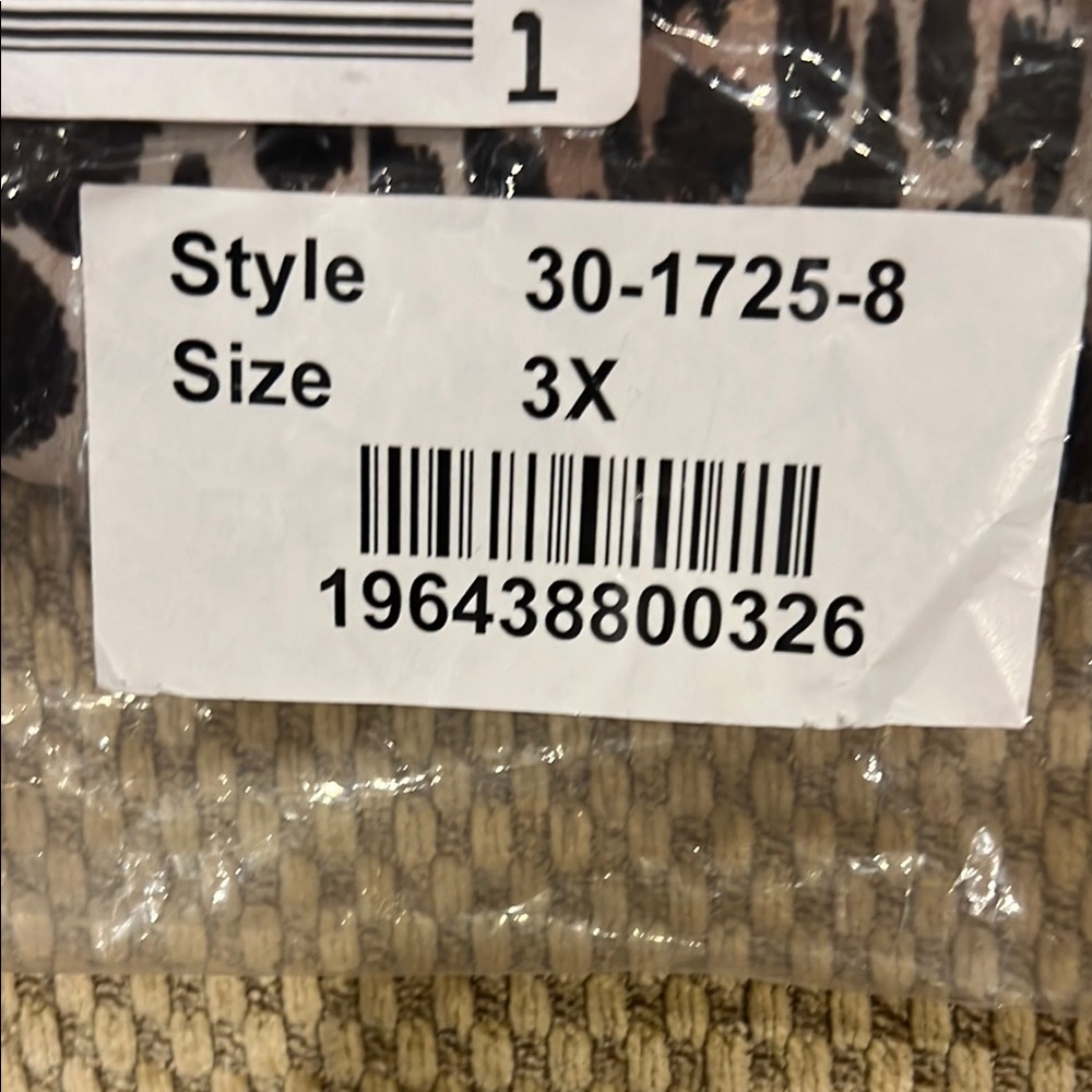 Catherines Leopard Print Button Down Top NWT - image 2